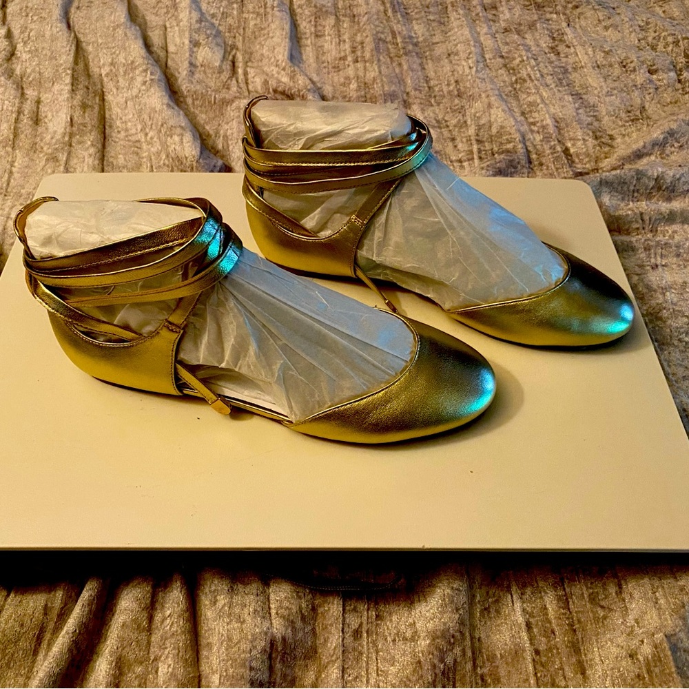 Ivanka Trump Gold Leather Flats with wrap around straps (size 9.5)